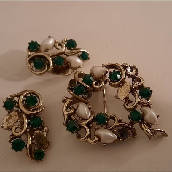 Vintage Rhapsody brooch and earring set - Picture 3 of 12